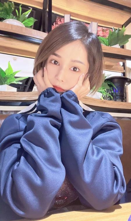 短发骨感女友 1