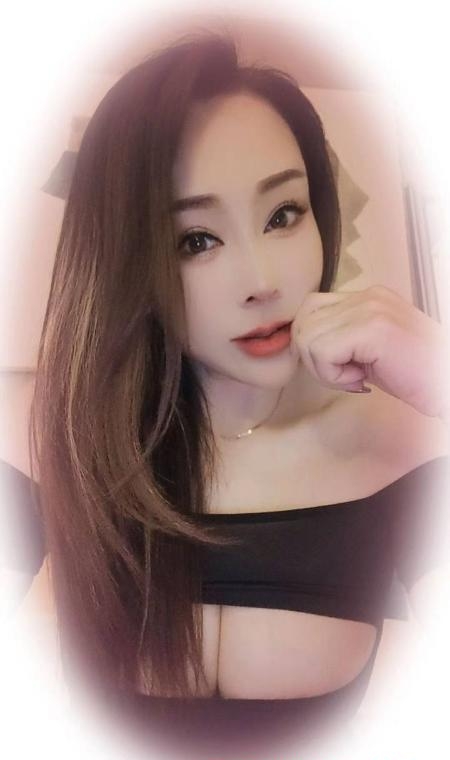 大胸翘臀骚妹子 3