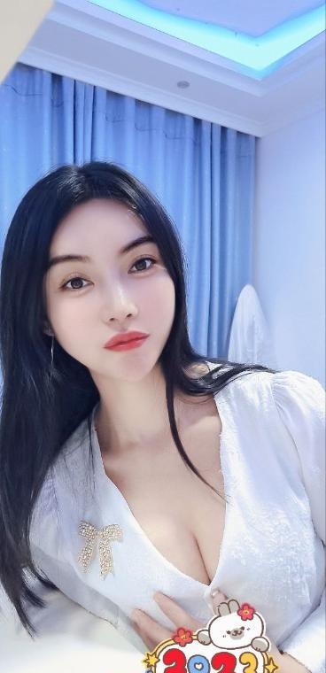 服务到位颜值妹子 1