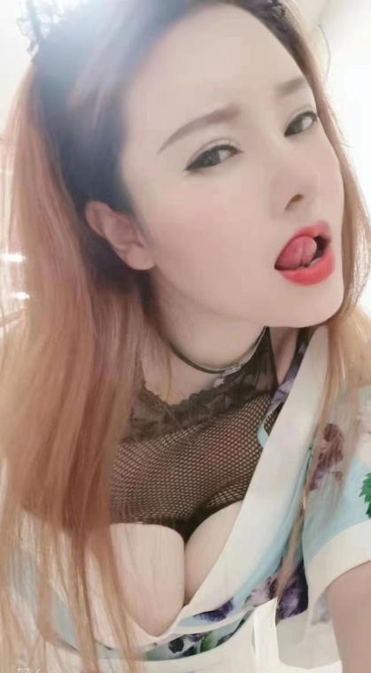 欢乐谷毒龙小冉 1