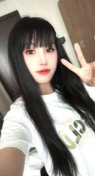 江岸小美