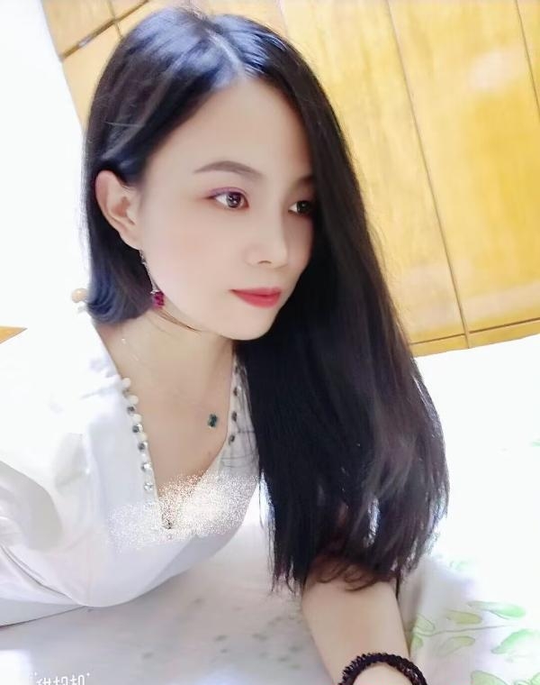 汉阳王家湾翘臀少妇 1