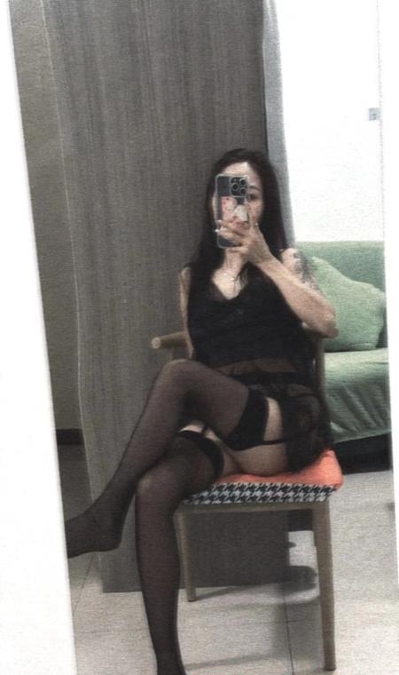 纤细身材的小妹 2