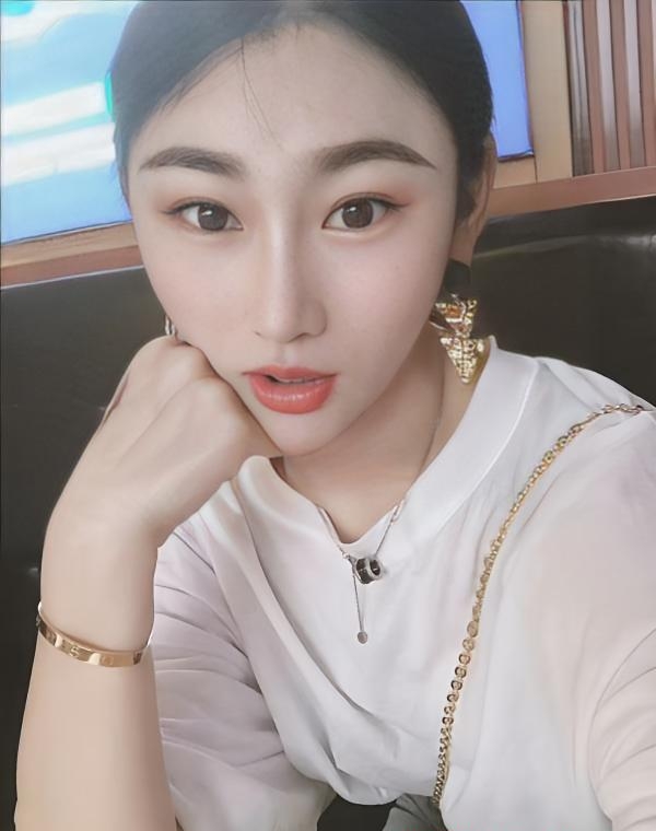 渝北小骚货思思 3