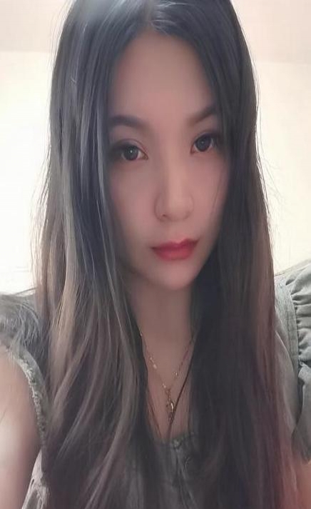  汉口火车站小女人 1