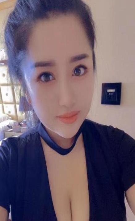  少妇小喵喵 1