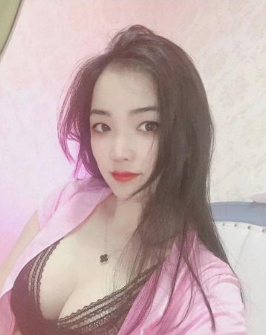 风骚恨天高妹子 1
