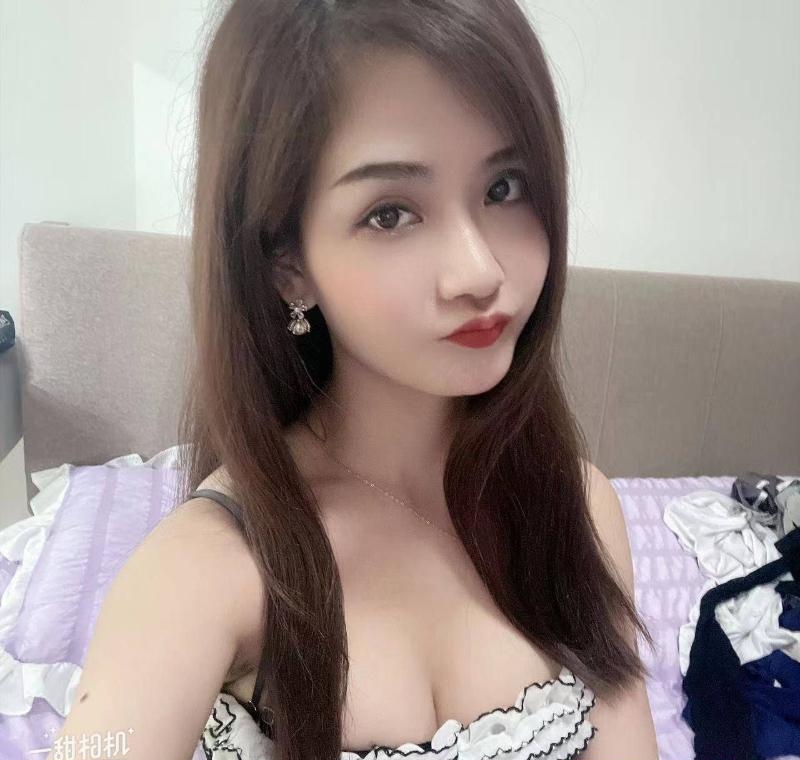 身材诱人后入菲菲 1