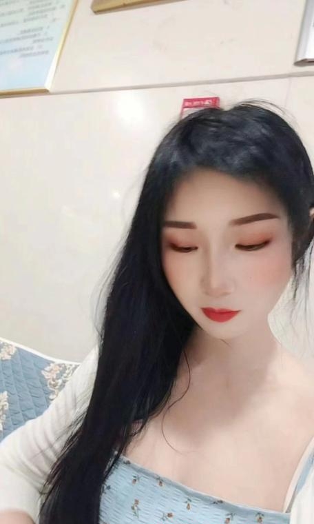 光谷芳芳 1