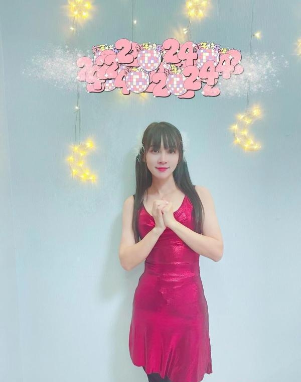 成寿寺美腿小少妇 1