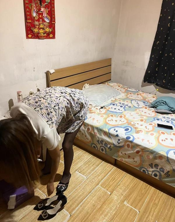 身材骚气的小少妇 1