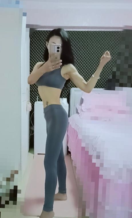 A4腰气质喷水淫娃 4
