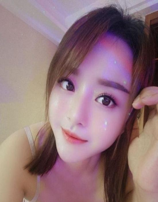  三点粉小钰 2