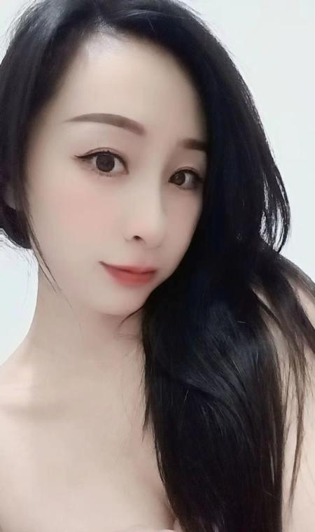 光谷翘臀小姐姐 3