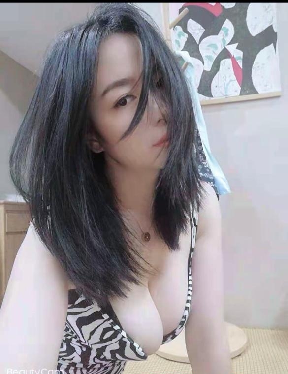 E罩大奶丫头小诺 4