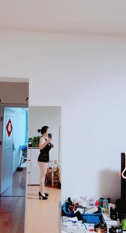 大奶激情潮喷水妞 1