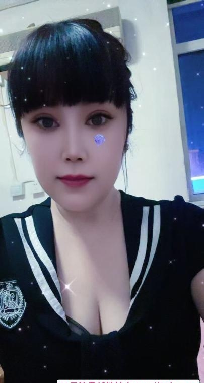 大奶熟女春节不打烊 1