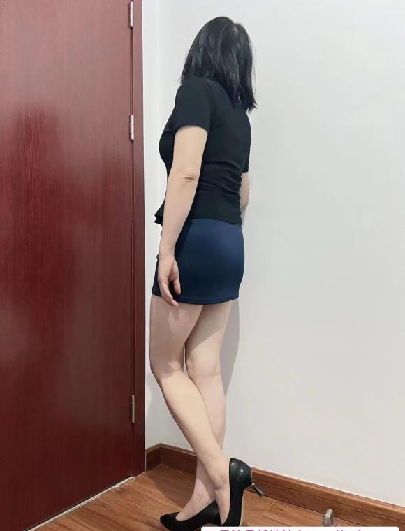 曼妙中项服务美妇 1
