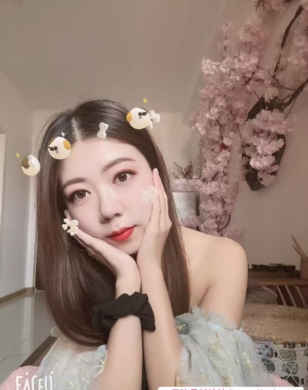可爱美女花花 1