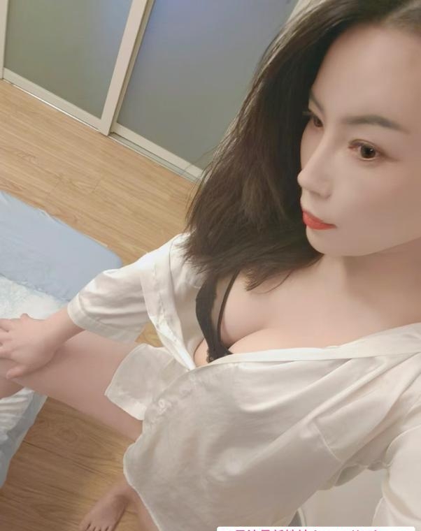 江北潮喷御姐 1