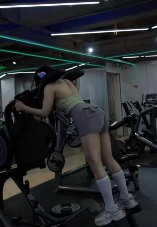大臀教练辣辣 2