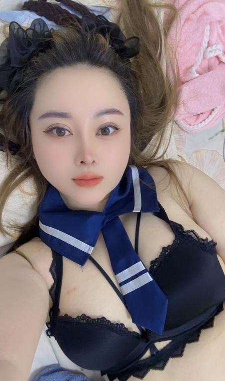 洪山服务系老师小冉 2