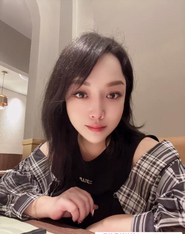 光谷骚妇 2