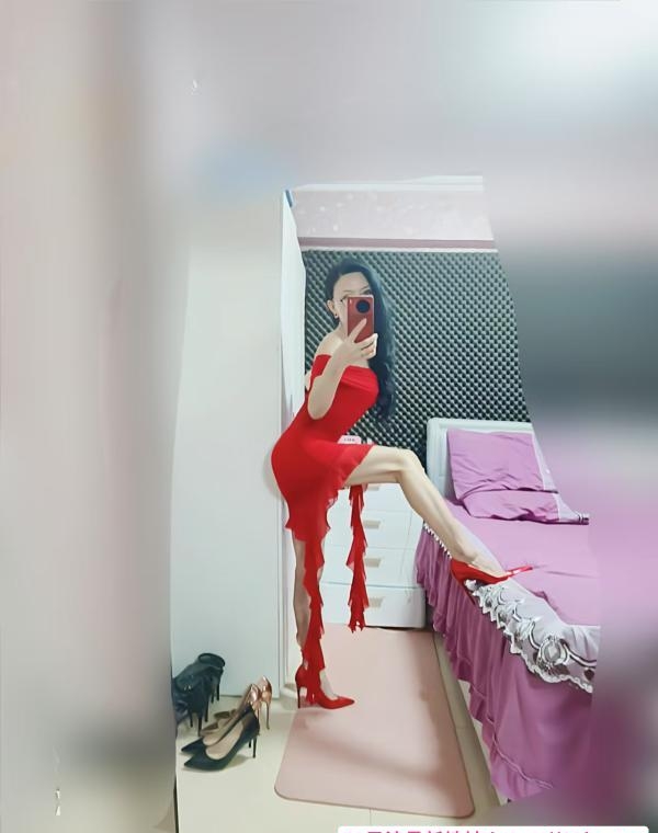 女人味十足喷水娃 2