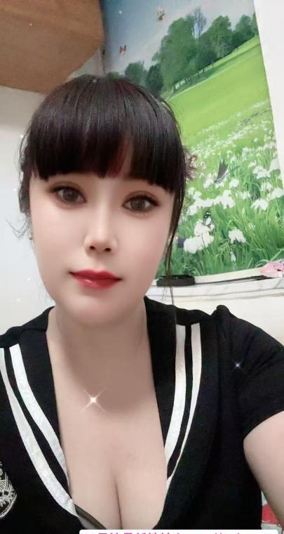 大奶熟女春节不打烊 2