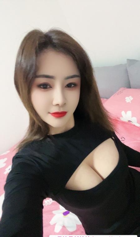 大胸服务好骚妇 2