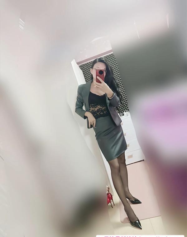 女人味十足喷水娃 3
