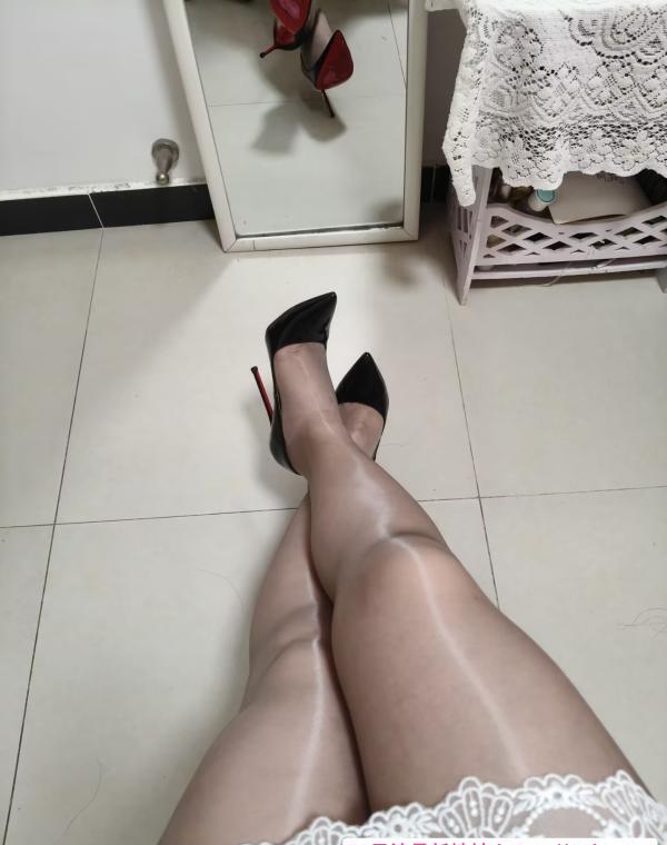 性感肥臀小姐姐 3