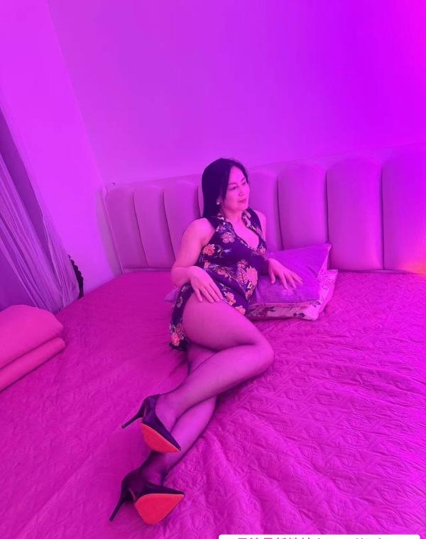 九龙山大浪臀熟妇 3