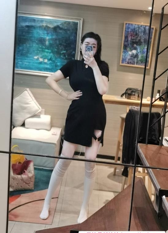 南开E奶白虎大长腿妹 4