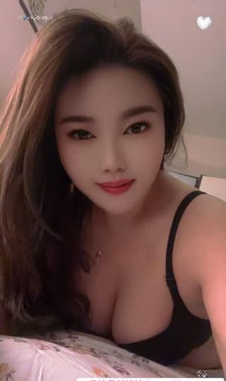 大奶骚妇