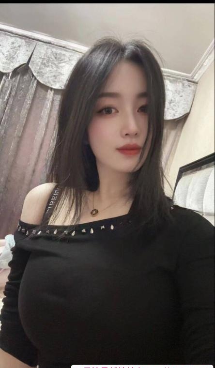 丰满高挑小少妇 1