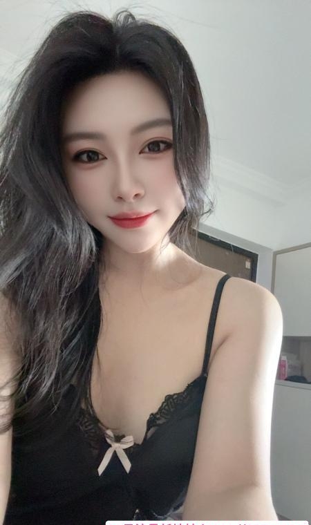上城肤白颜值Lina 1