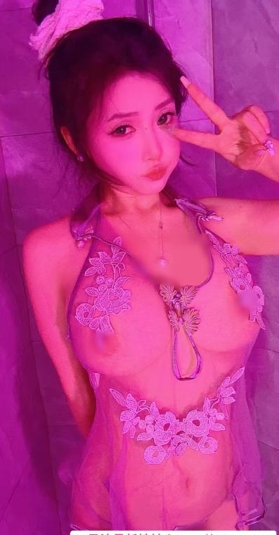 颜值深喉女神 1