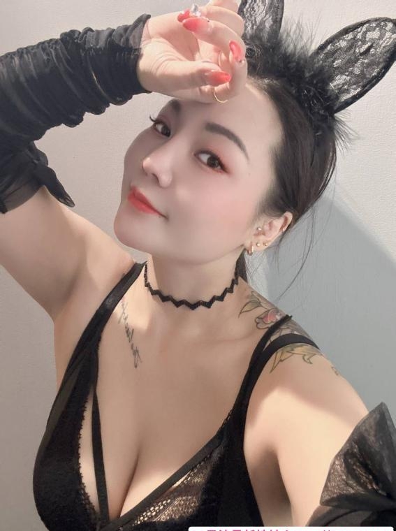 二刷巨乳小姐姐 1