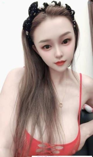 龙华E奶大波丹妮