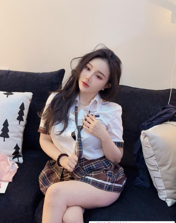 二刷爆乳美少女 1