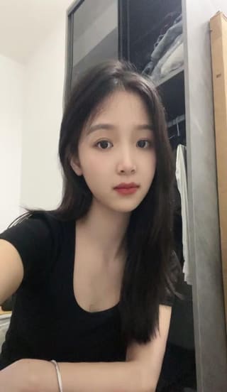 萝莉妹一线天小逼逼