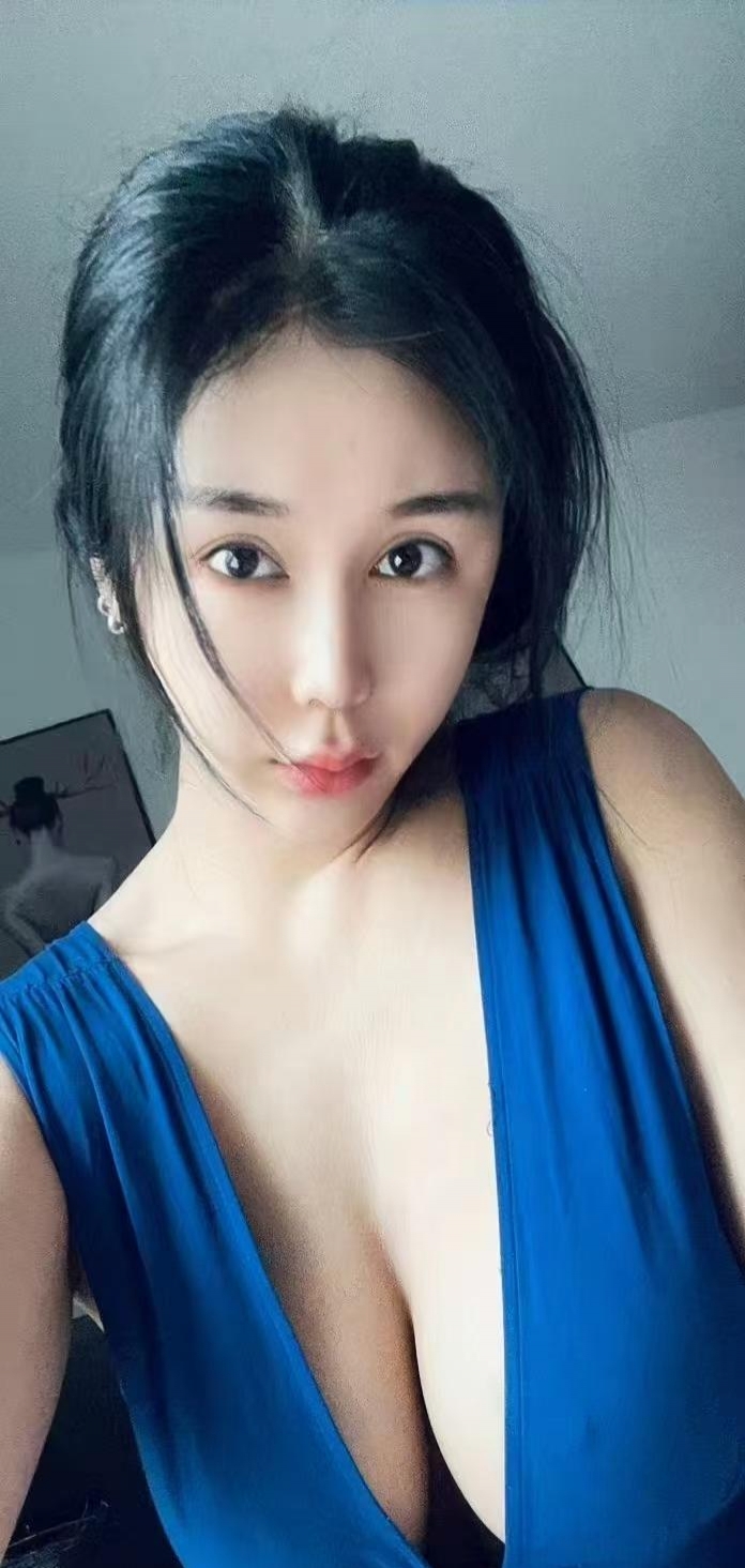 微胖翘臀女友小丝 1