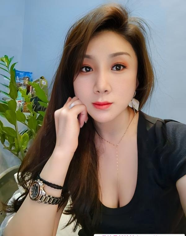 天河性感美少妇 2