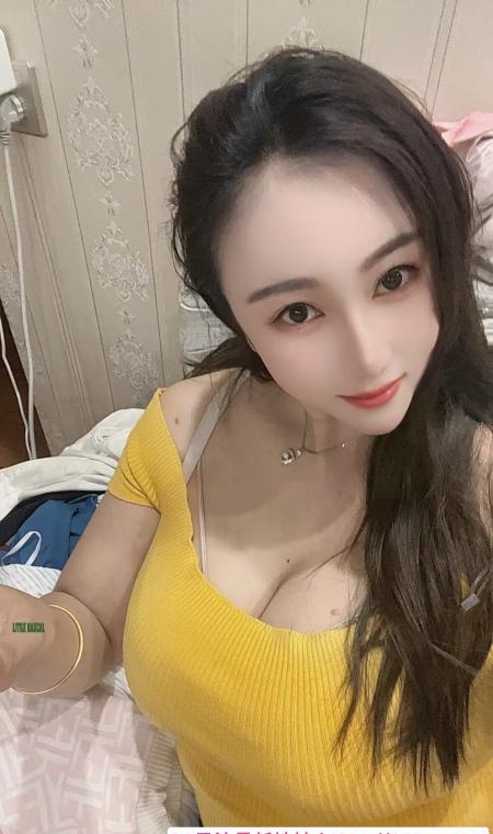 青山大胸景恩 2