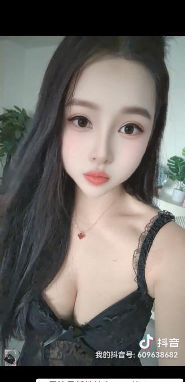 西乡翘臀大胸泡泡 2
