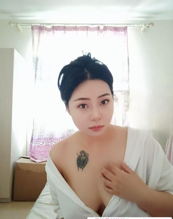 巨乳芊芊 2