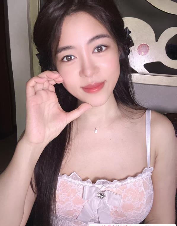 火炉倒立深喉骚婊子 2