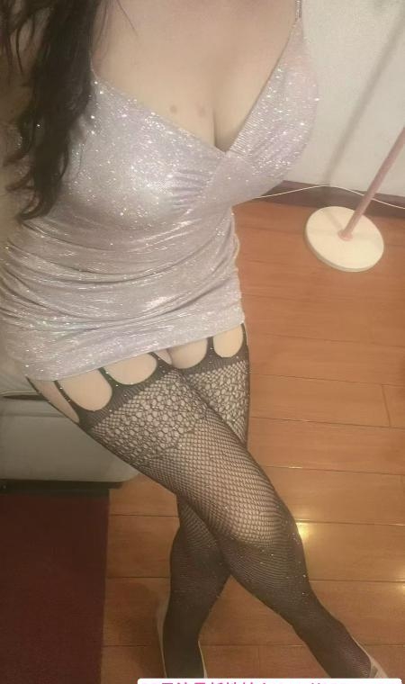 黑丝骚姐姐 2