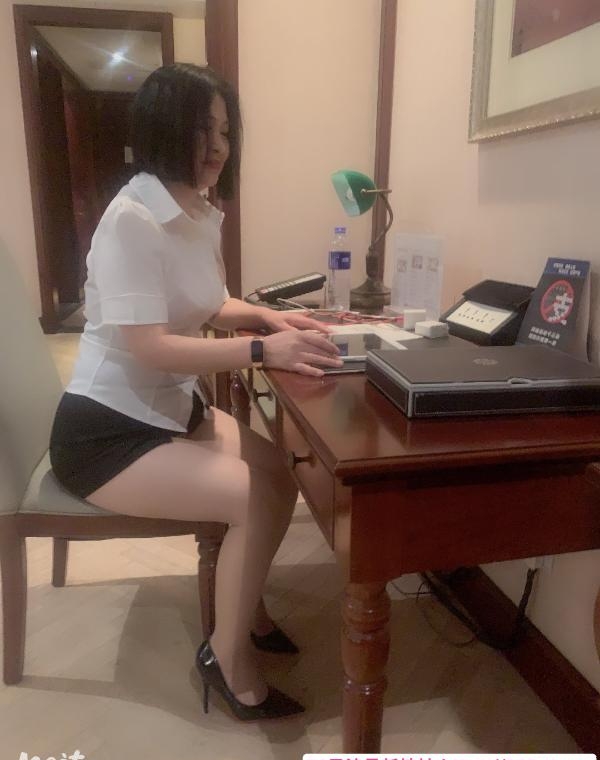 巨臀三通熟女 2